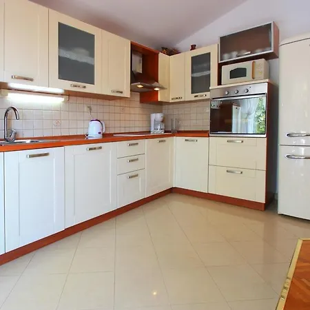Apartment Ljiljanka 1 Crikvenica